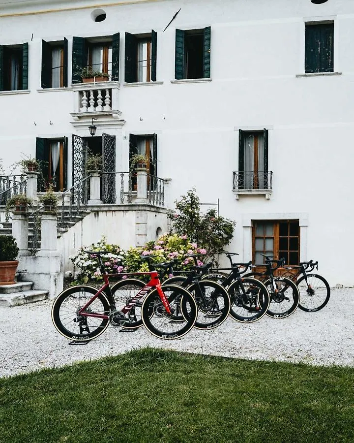 Villa San Liberale - Suites & Wellness - Villa Veneta Feltre 3*,  Italy