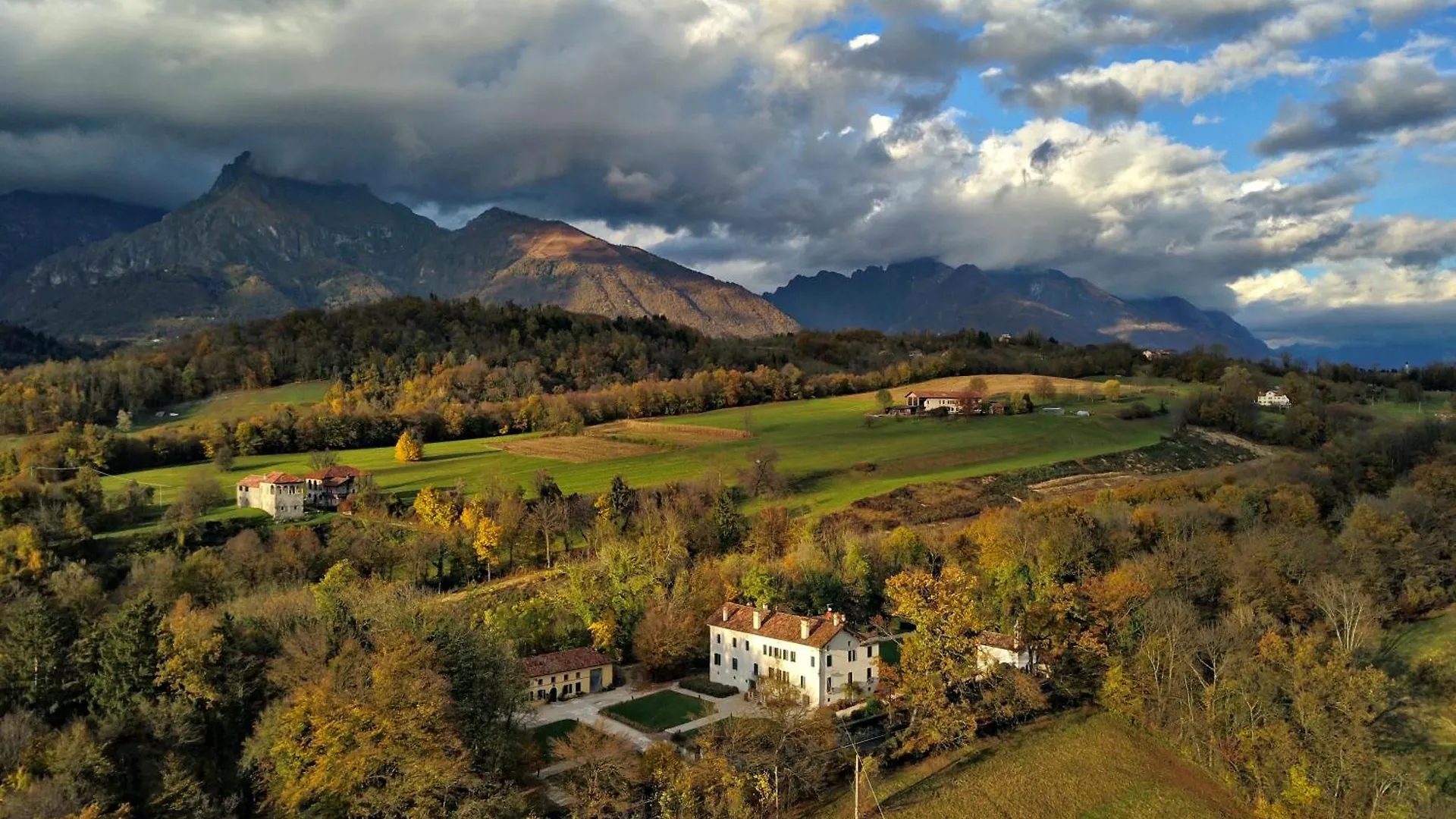 Bed & Breakfast Villa San Liberale - Suites & Wellness - Villa Veneta Feltre